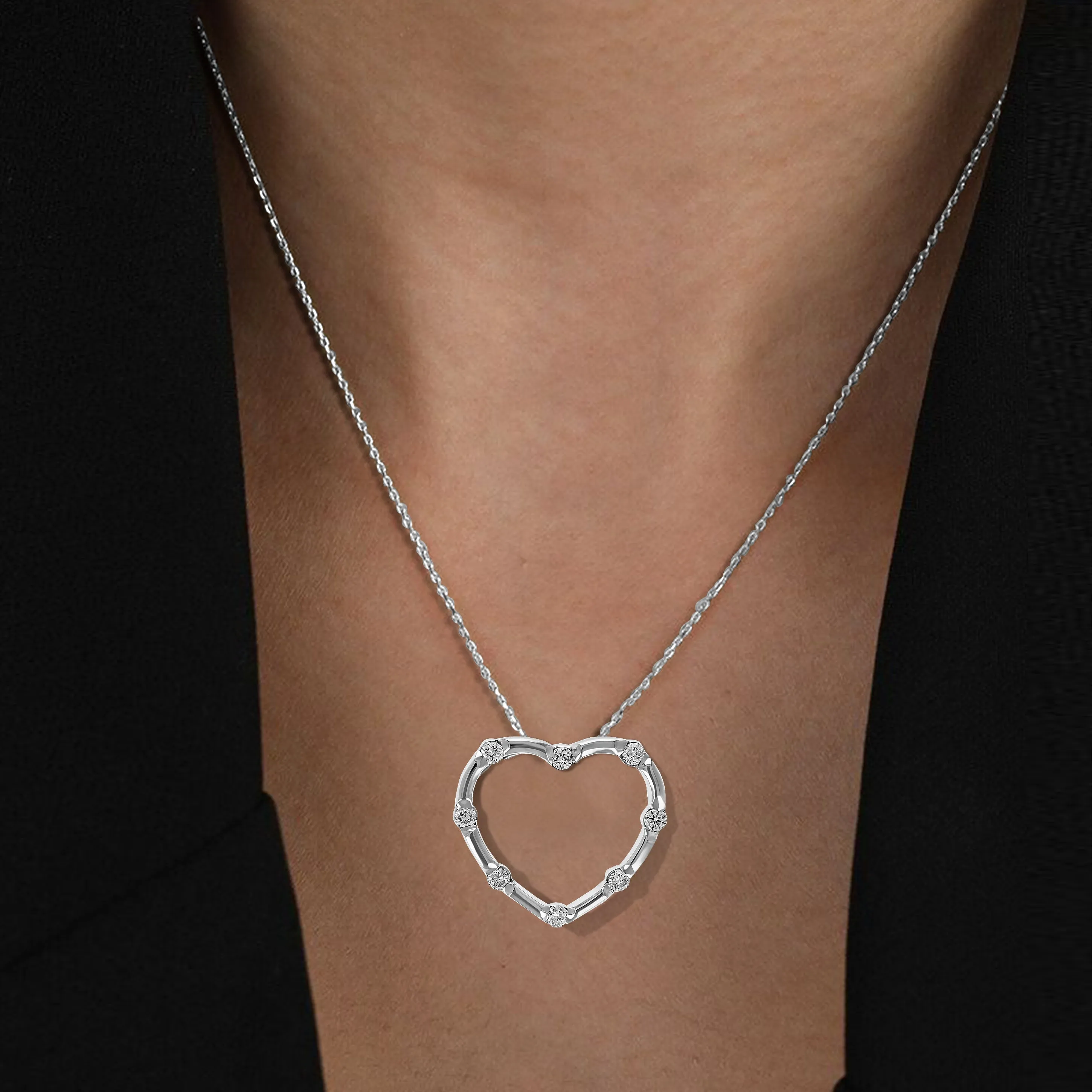 1/4 cttw Heart Diamond Station Pendant Necklace in 10K White Gold