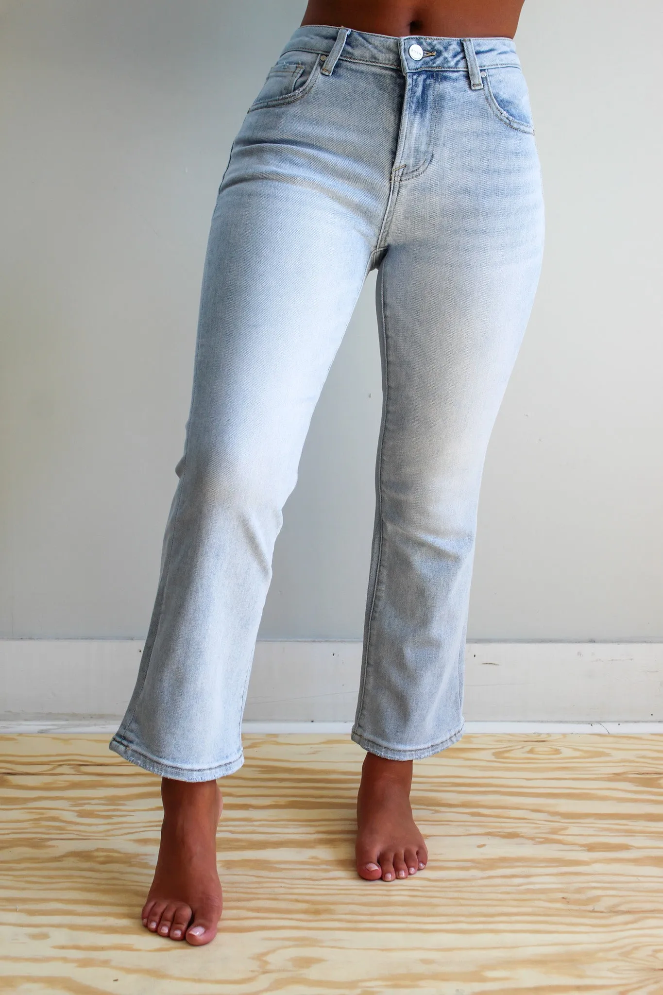 Beau Slim Straight Jean • Light Wash