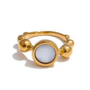 Blanca Luna Ring