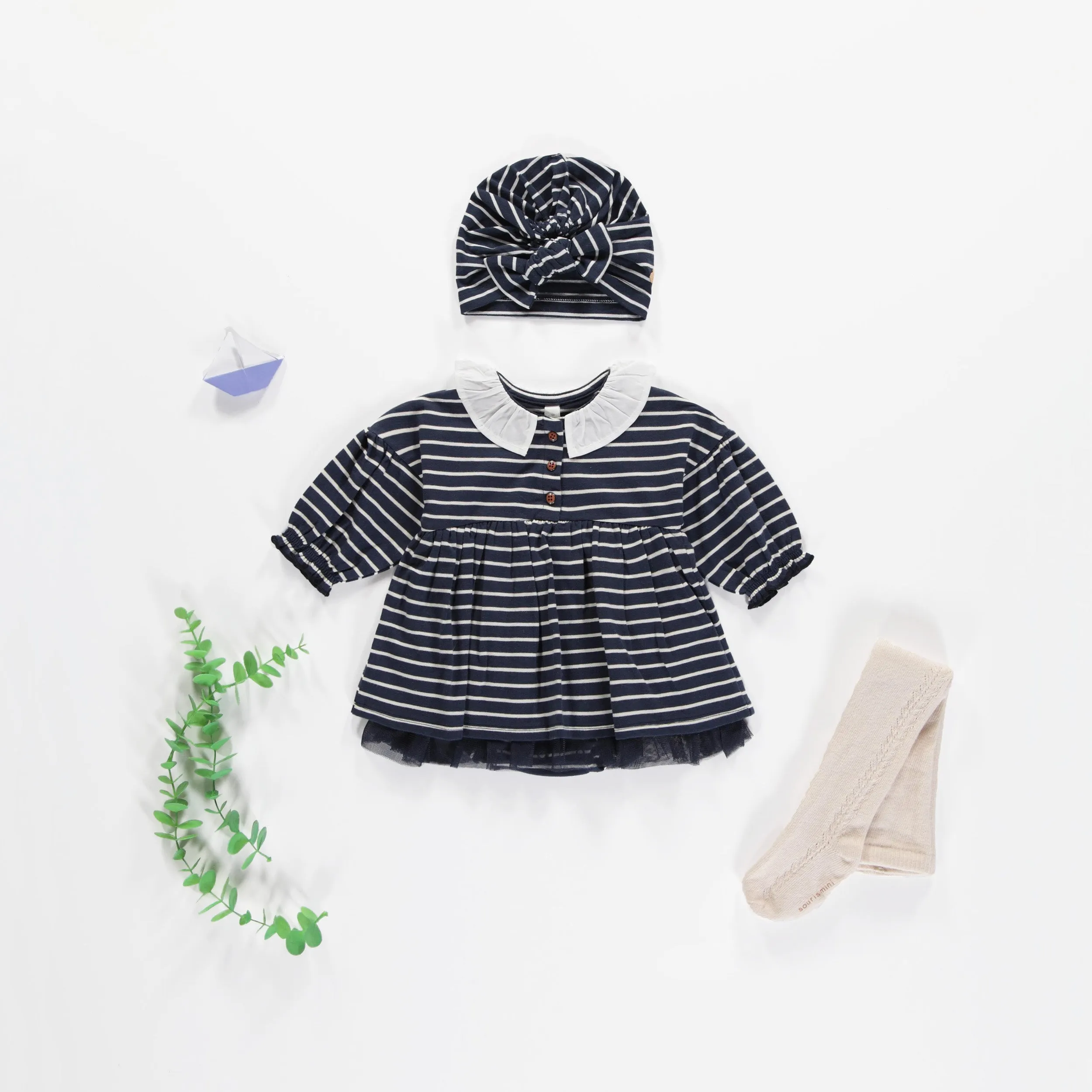 Bonnet rayé marine avec noeud en coton biologique, naissance || Navy striped hat with bow in organic cotton, newborn