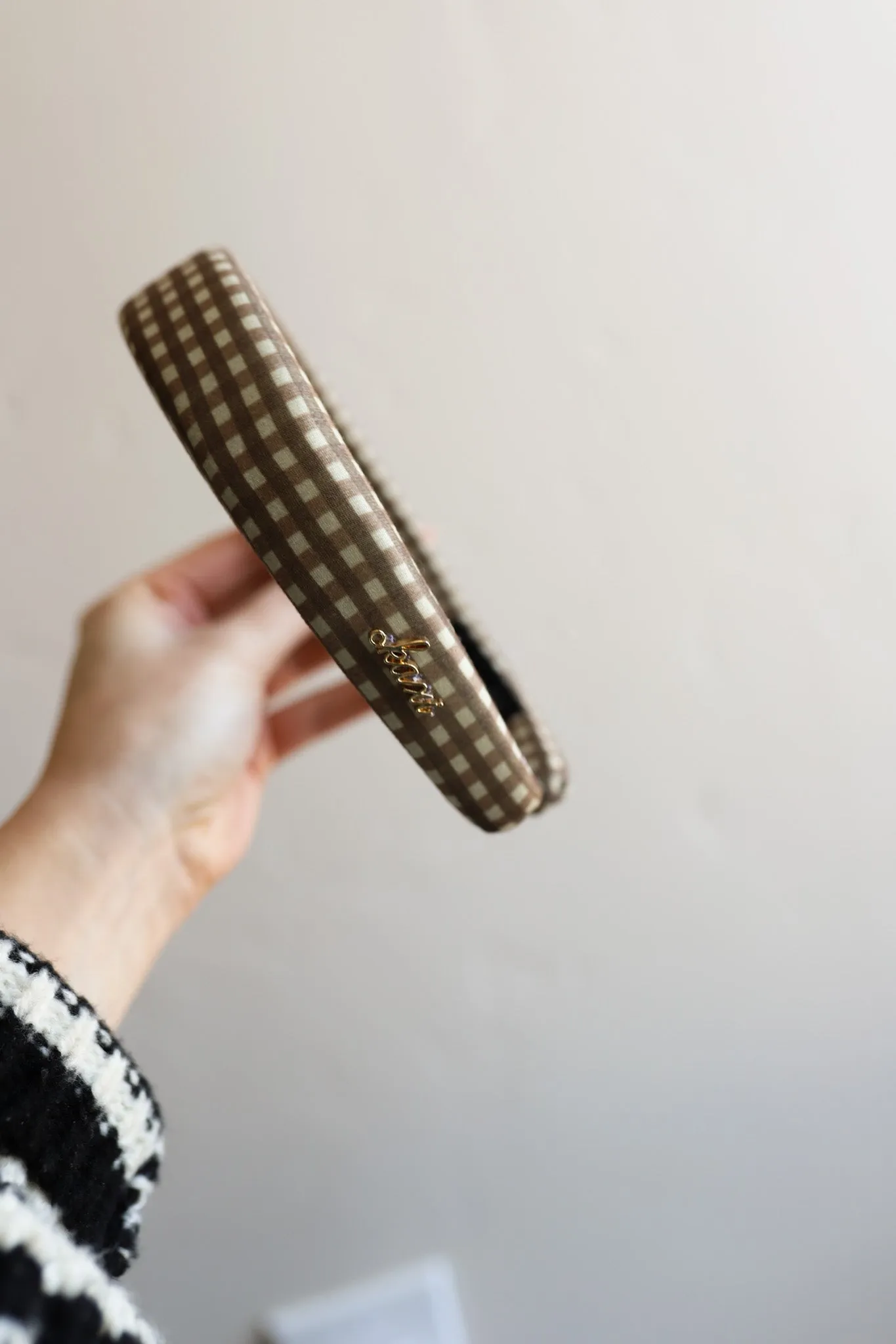 BROWN PLAID PADDED HEADBAND