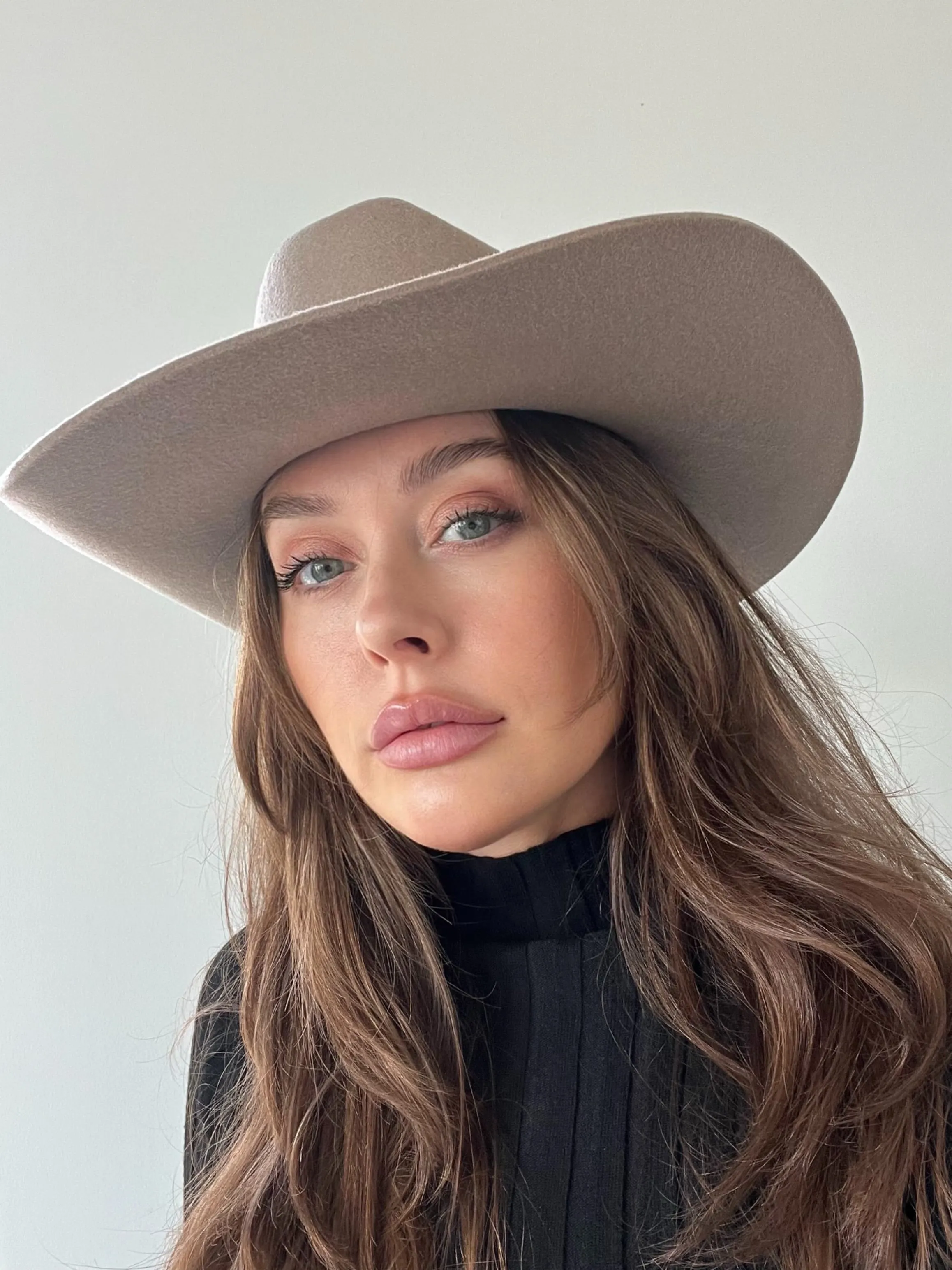 COWBOY HAT