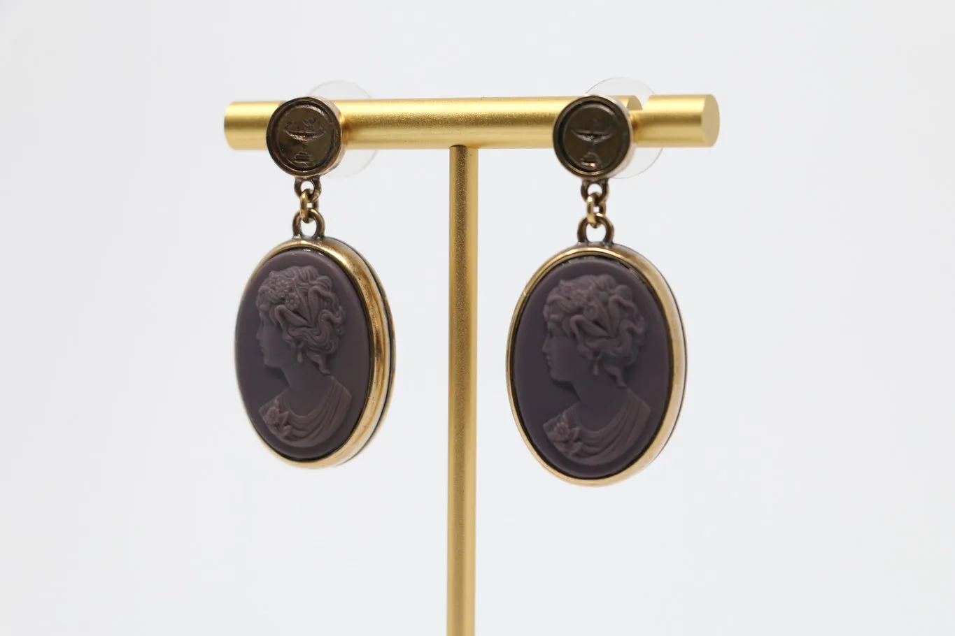Extasia Eggplant Cameo Earrings