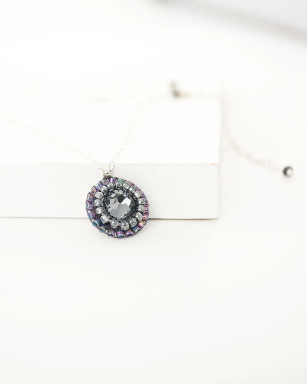 Gray pink beaded delicate swarovski necklace
