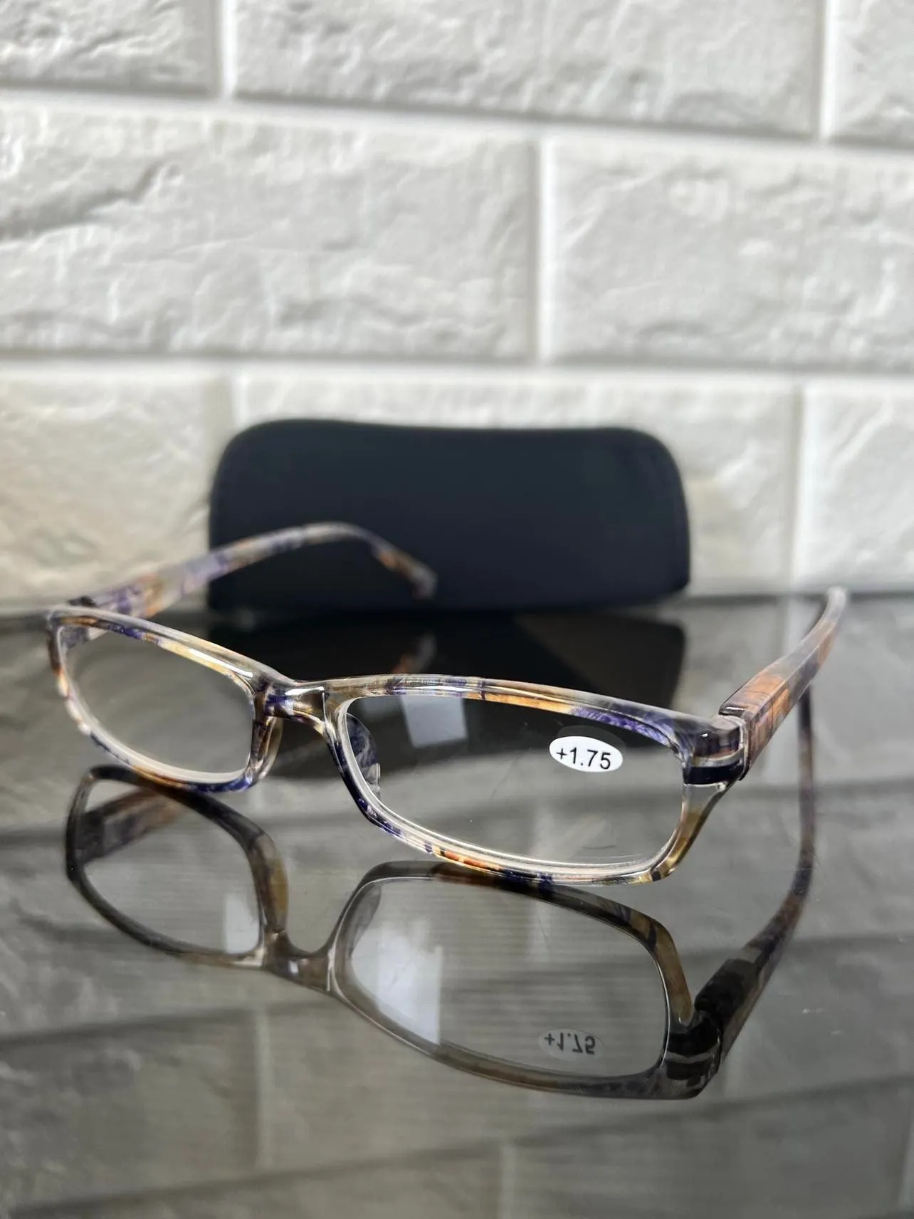 Great Quality Fashion Blue Light Blocking Readers with case - Purple/Yellow -  1.75