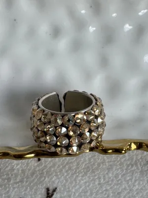 Italian bicolor ring from B.E. designer