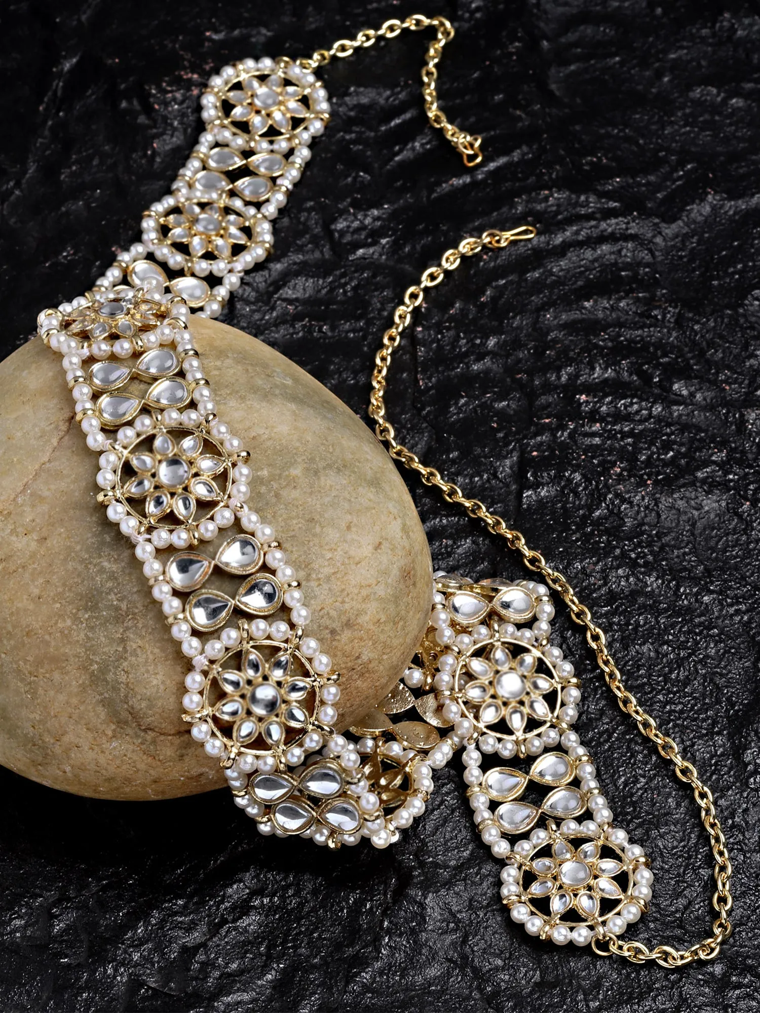 Karatcart Gold Plated Floral and Drop Shape Kundan and Pearl Beaded Kamarbandh