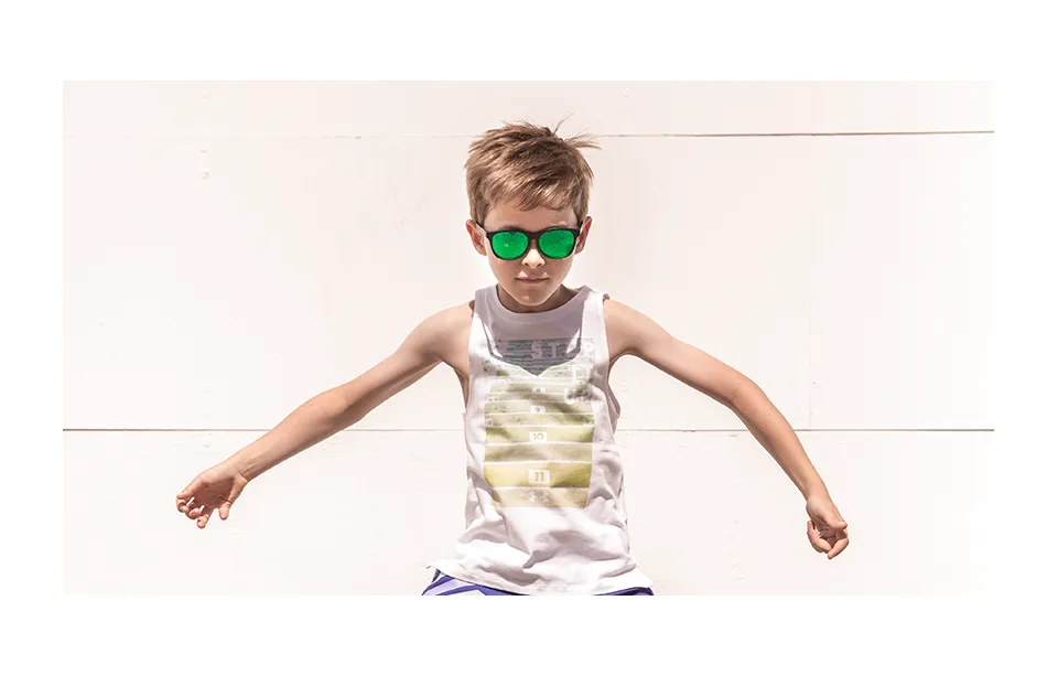 Kids Carbon Black x Neon Green