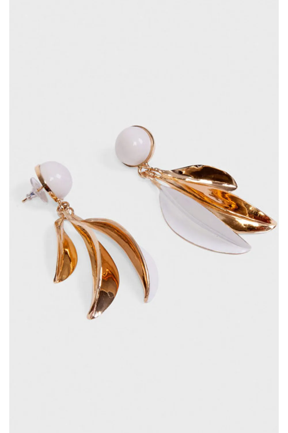 LEAVES AND BALLOON EARRINGS