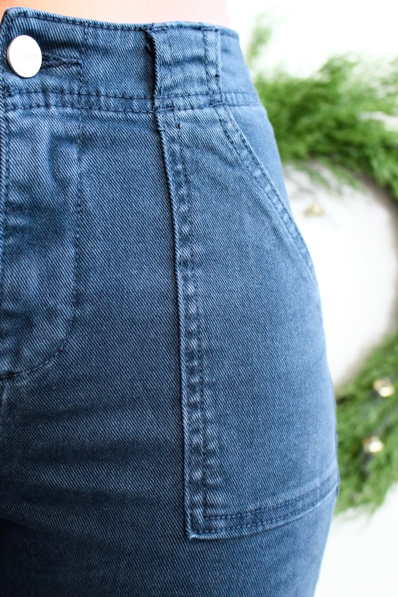 Libby Patch Pocket Straight • Blueberry