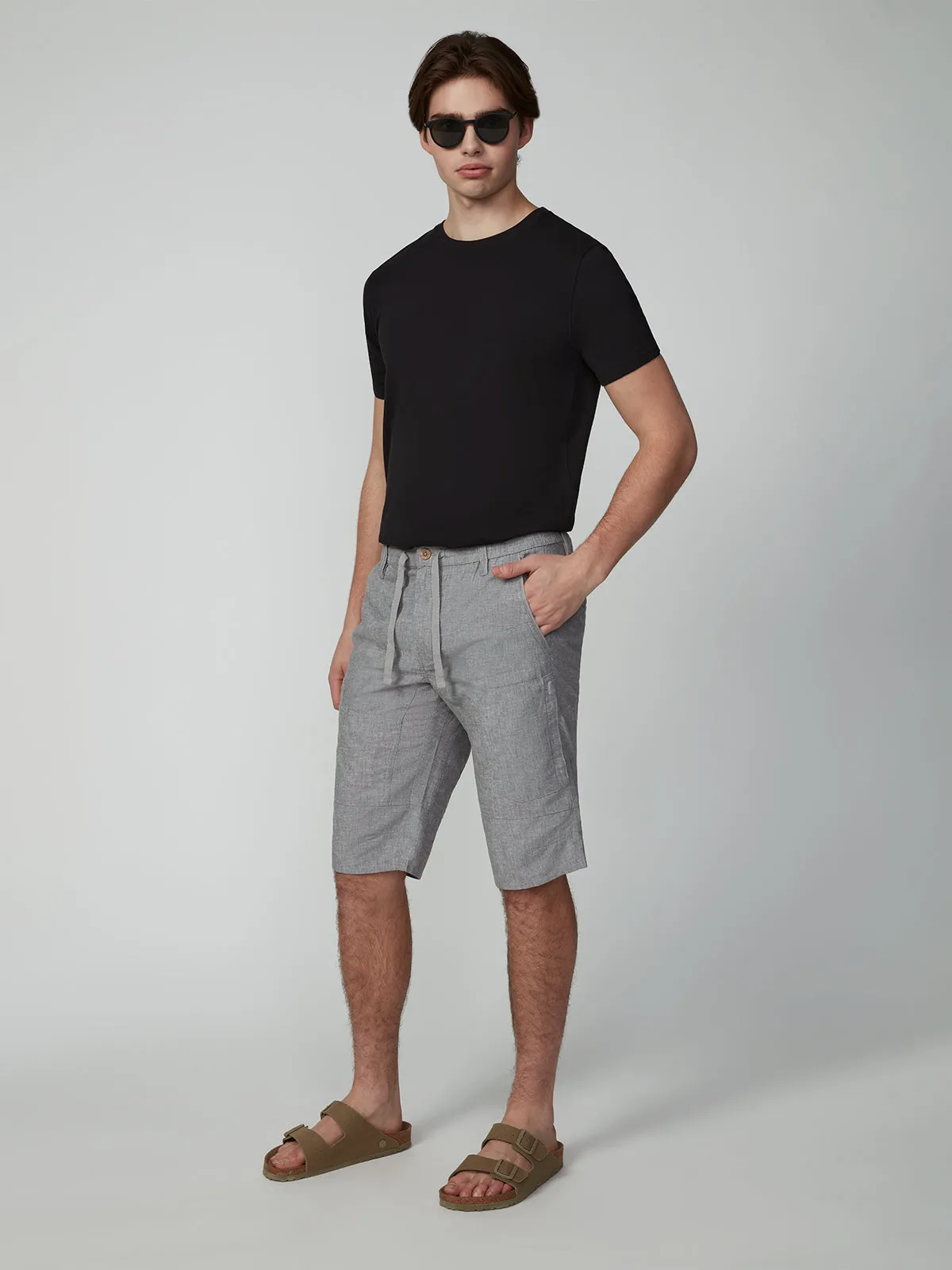 MEN'S CARGO LINEN CAPRI SHORT