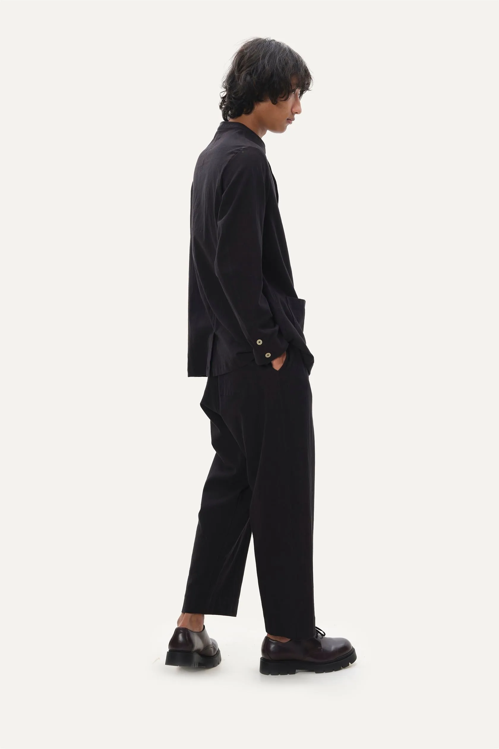 Naushad Ali I Nehru collar shirt,Black Signature Spring Summer 2025 Crushed cotton Black NA SS24 M09T