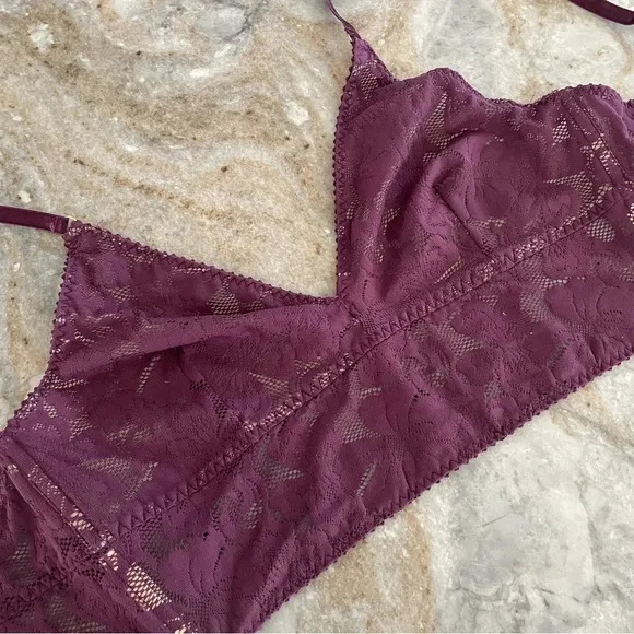 NEW Underprotection Ruby Bralette in Burgundy  size L