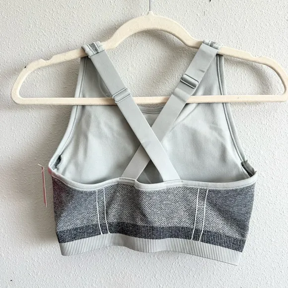 NWT Spanx Seamless Sculpt Sports Bra Size Medium