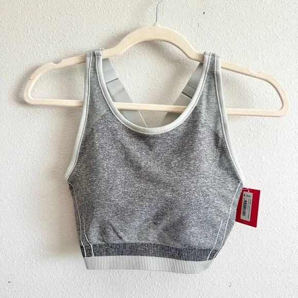 NWT Spanx Seamless Sculpt Sports Bra Size Medium