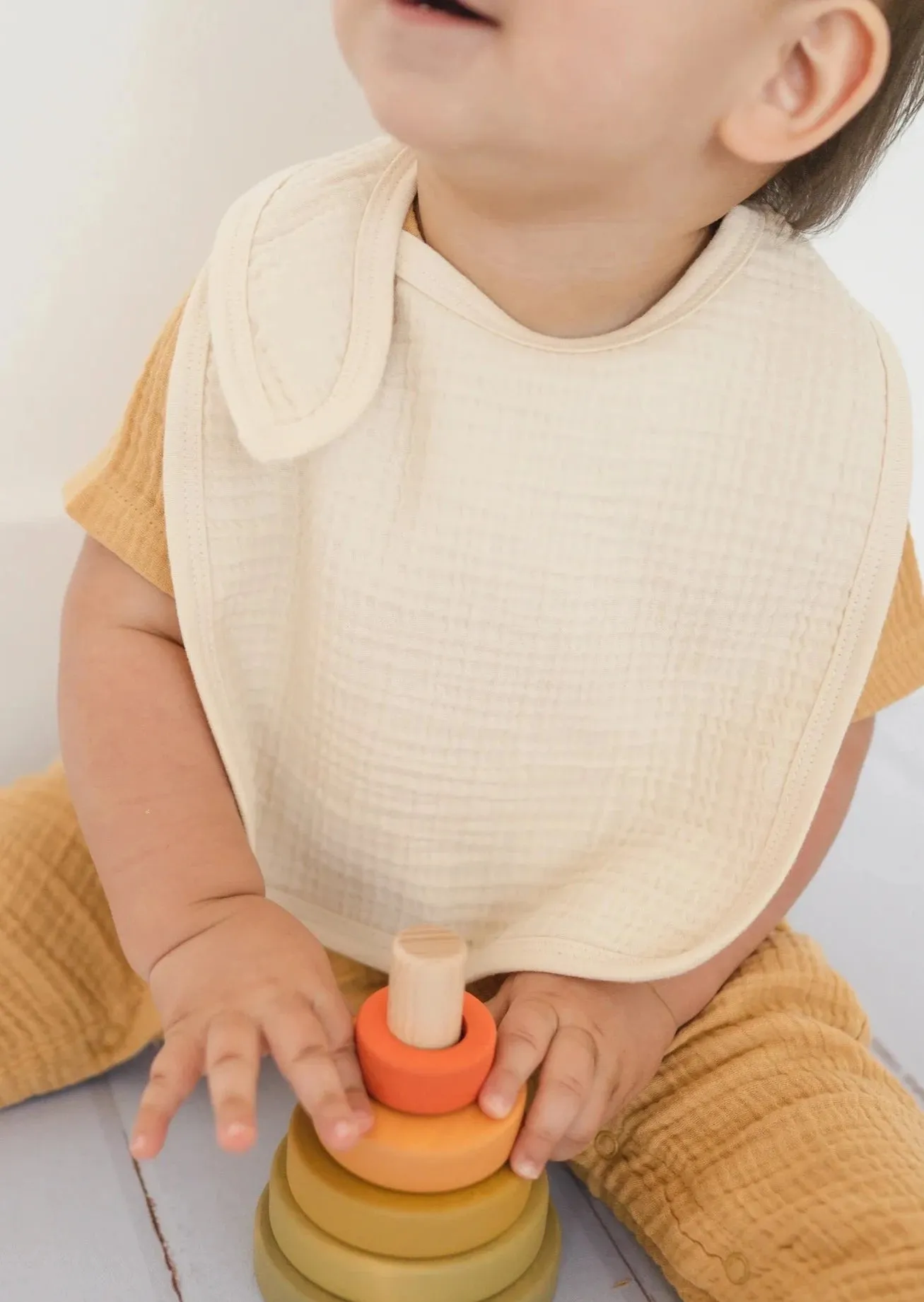 Organic Baby Muslin Classic Bib Set (2-Pack) - Natural