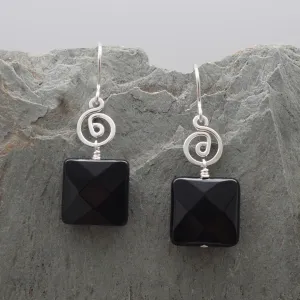 Pacha Jatun Onyx Square Earring