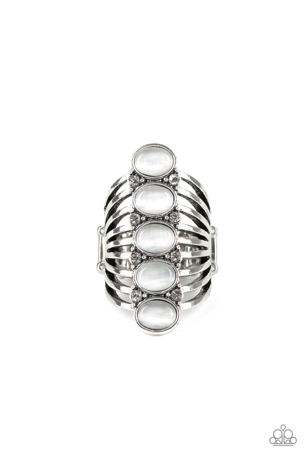 Paparazzi - BLING Your Heart Out - White Ring