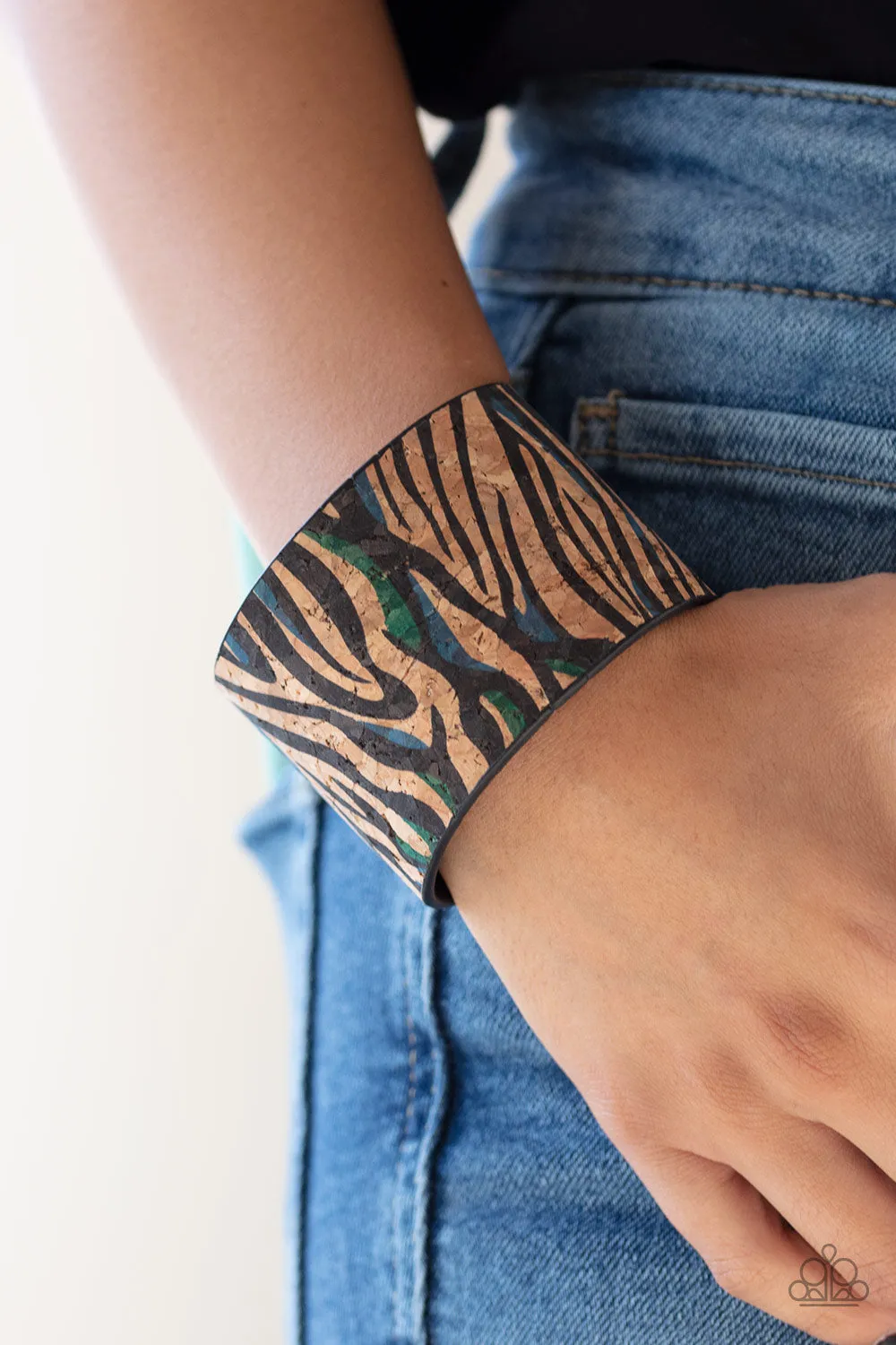 Paparazzi - Show Your True Stripes - Blue Bracelet