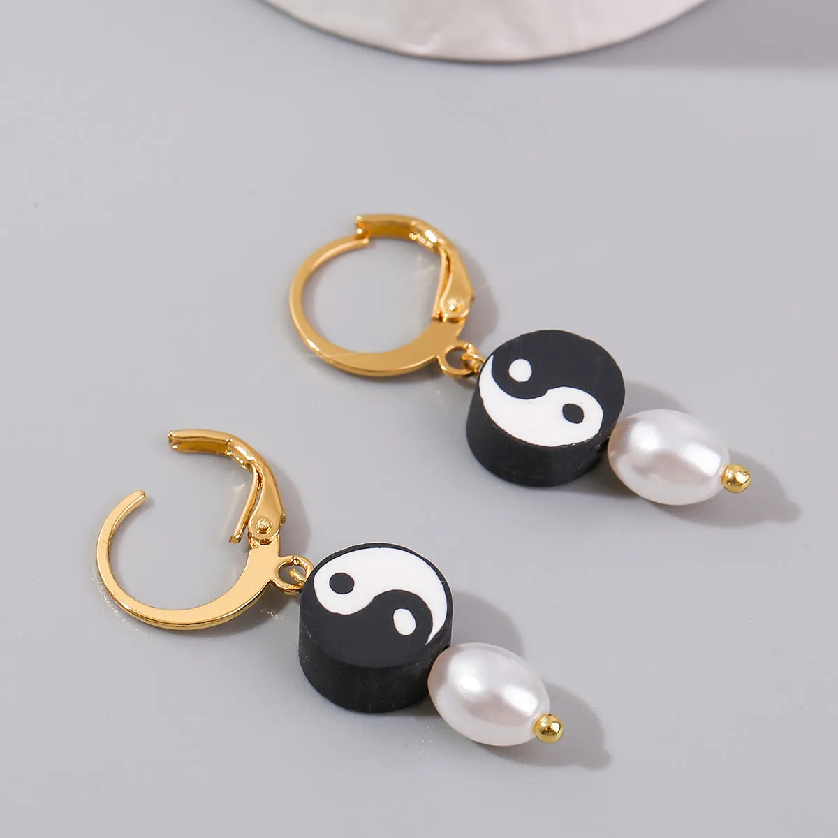 Pearl & Acrylic 18K Gold-Plated Yin-Yang Huggie Earrings