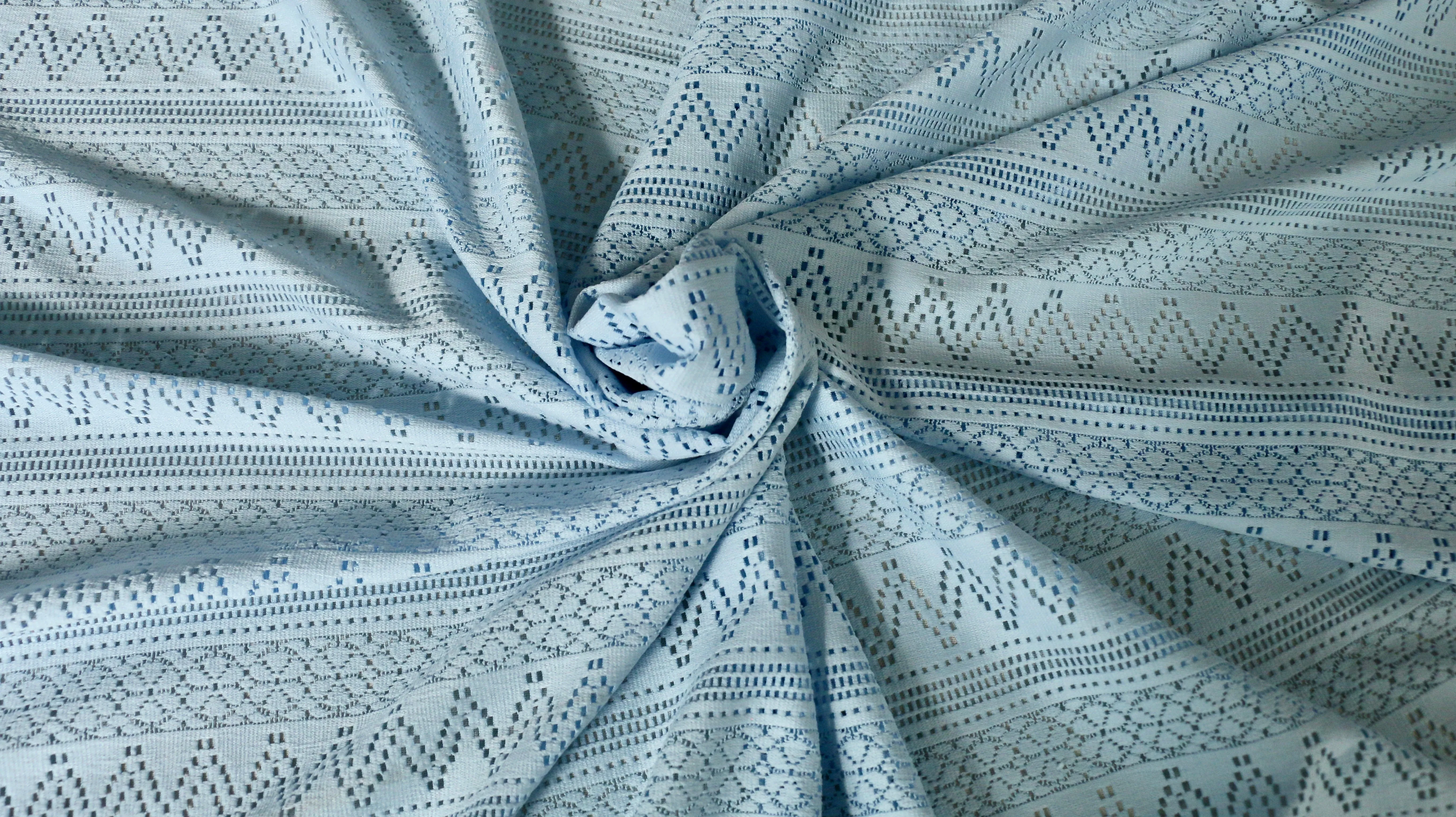 REMNANT 0.50m x 1.50m -STRETCHY LACE - Vintage inspired zigzag design