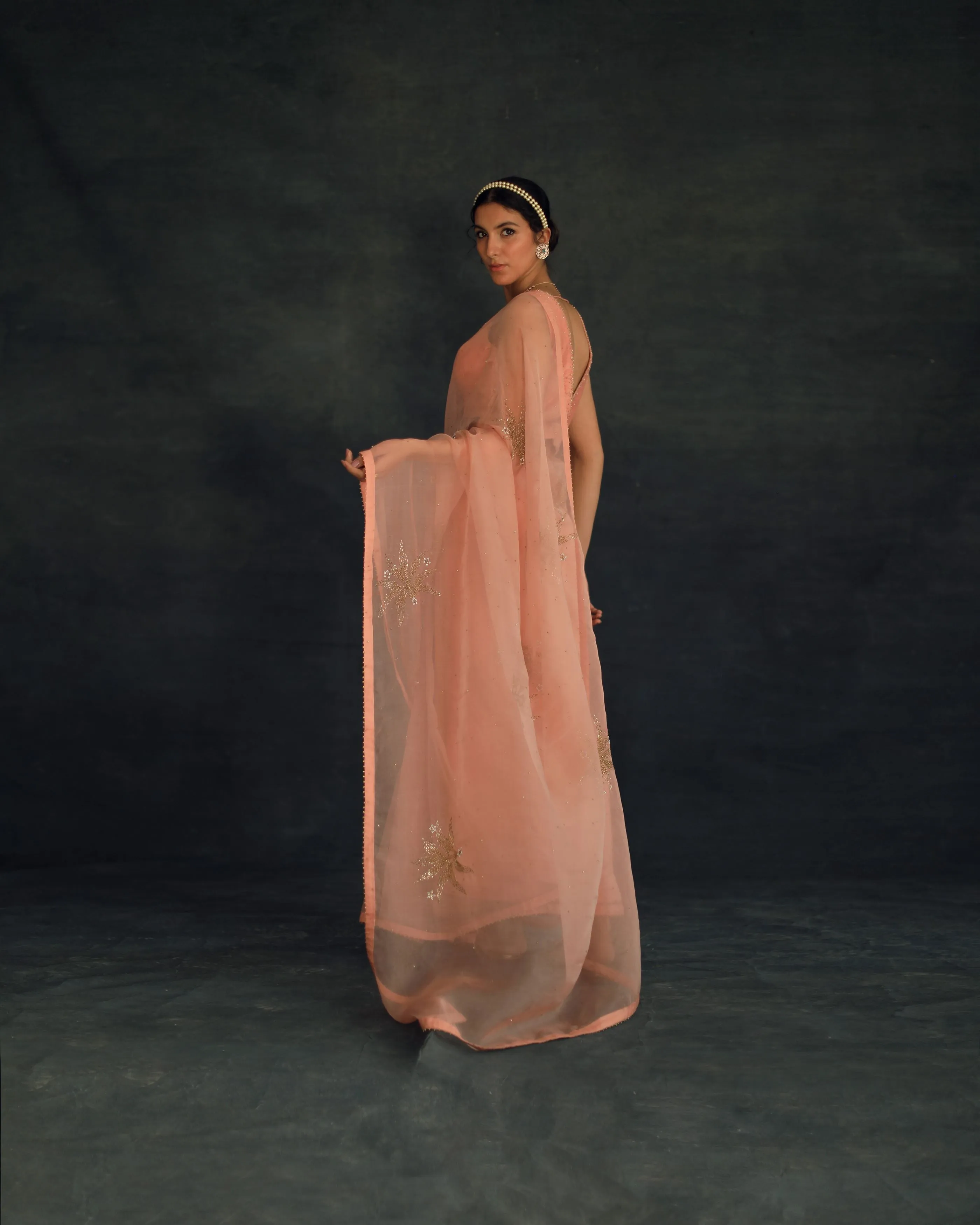 Shikha Mehta Kaif Salmon Savi Saree Set Silk Organza Silk Chanderi Pink Hana Ss21F-Ss