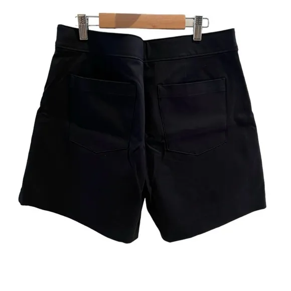 Spanx Polished 6 On the Go Black Short