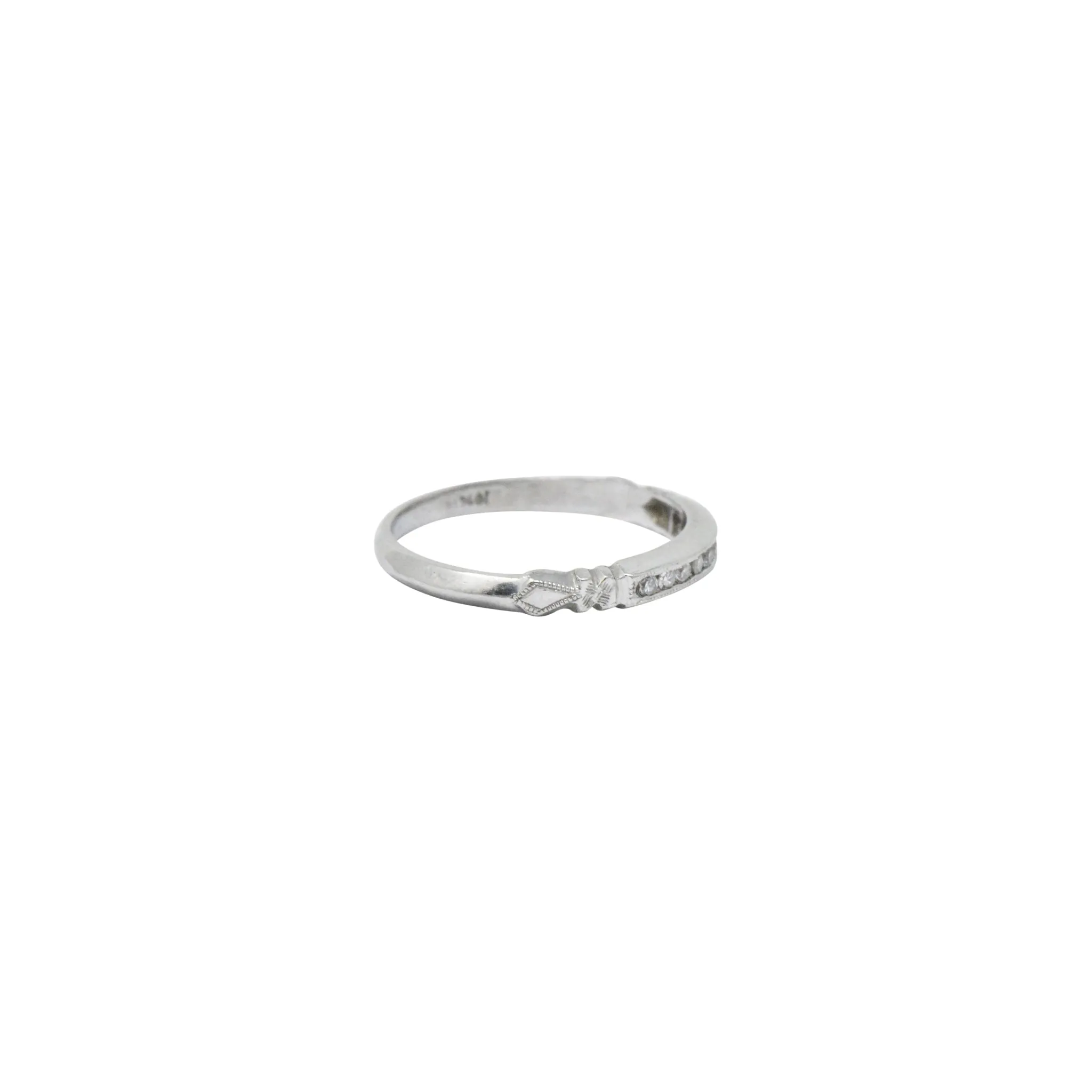 Sweet Art Deco 0.15 CTW Diamond Platinum Band Ring
